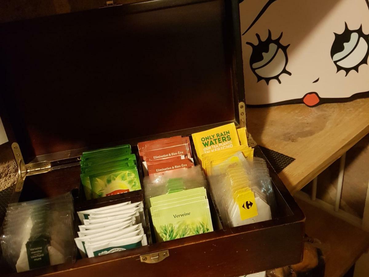 Hotel Des Voyageurs Chez Betty Neussargues en Pinatelle Eksteriør billede